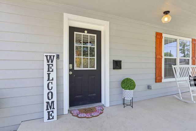 334 W Main St, Kerrville, TX 78028