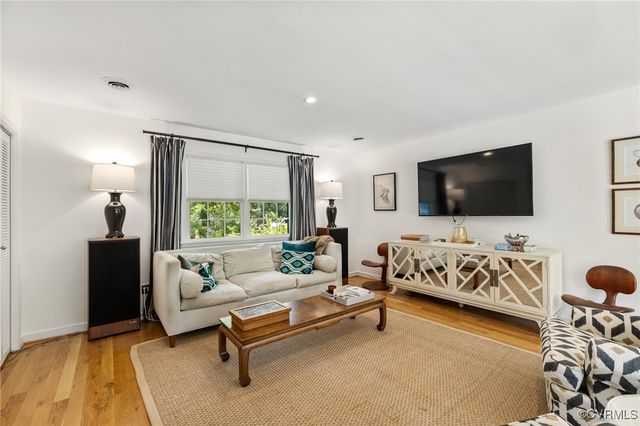 8950 Bellefonte Rd, Henrico, VA 23229