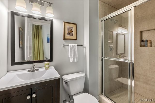 8950 Bellefonte Rd, Henrico, VA 23229