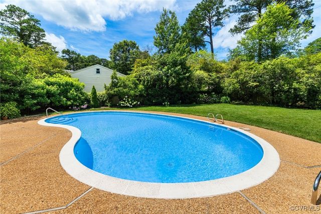 8950 Bellefonte Rd, Henrico, VA 23229