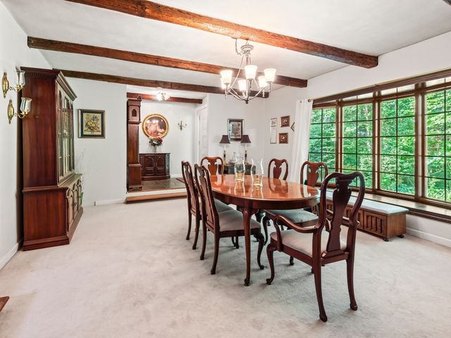 360 Wood St, Hopkinton, MA 01748