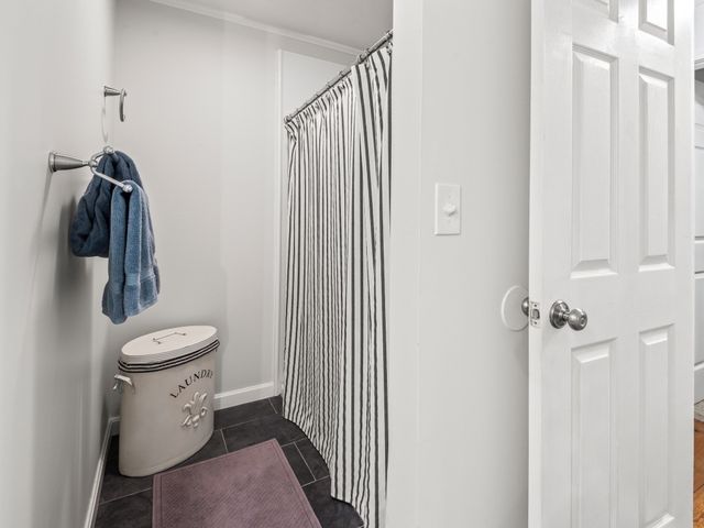 360 Wood St, Hopkinton, MA 01748
