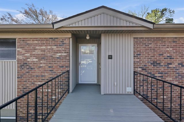 1201 Airport Rd Apt B8, Hot Springs, AR 71913