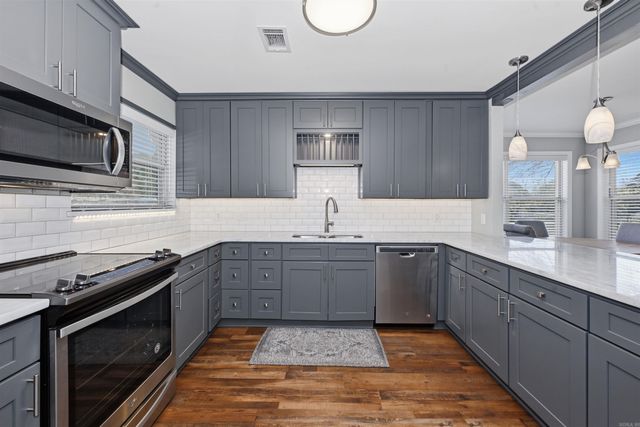 1201 Airport Rd Apt B8, Hot Springs, AR 71913