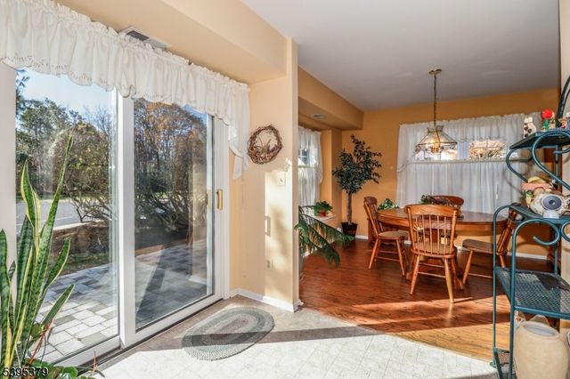 288 Waterlou Ct, Franklin Twp., NJ 08873