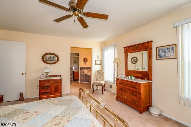 288 Waterlou Ct, Franklin Twp., NJ 08873