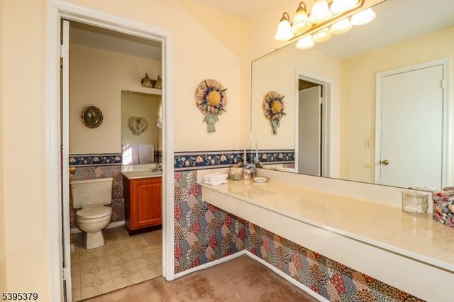 288 Waterlou Ct, Franklin Twp., NJ 08873