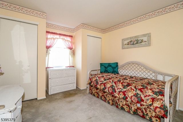 288 Waterlou Ct, Franklin Twp., NJ 08873