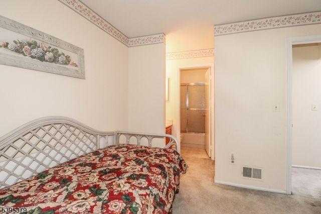 288 Waterlou Ct, Franklin Twp., NJ 08873