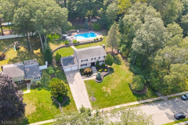 118 Manito Ave, Oakland Boro, NJ 07436
