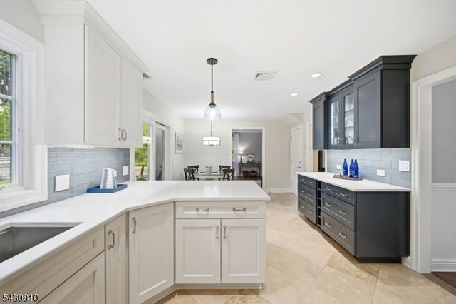118 Manito Ave, Oakland Boro, NJ 07436