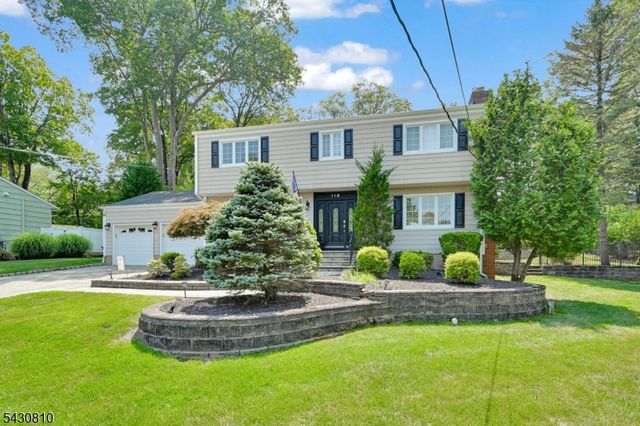 118 Manito Ave, Oakland Boro, NJ 07436