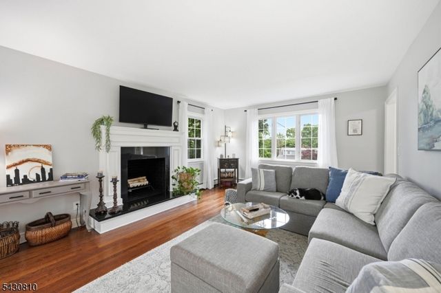 118 Manito Ave, Oakland Boro, NJ 07436