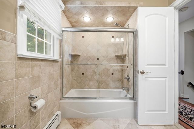 118 Manito Ave, Oakland Boro, NJ 07436