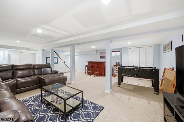 118 Manito Ave, Oakland Boro, NJ 07436