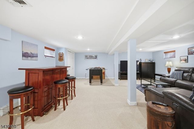 118 Manito Ave, Oakland Boro, NJ 07436