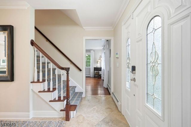 118 Manito Ave, Oakland Boro, NJ 07436