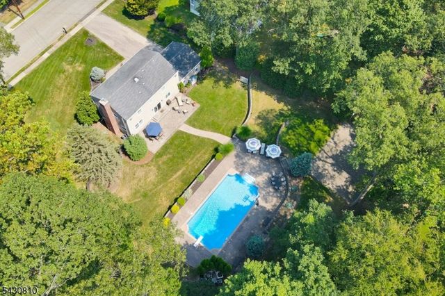 118 Manito Ave, Oakland Boro, NJ 07436