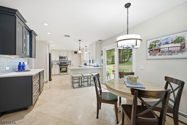 118 Manito Ave, Oakland Boro, NJ 07436