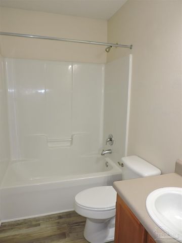 551 Riola Pl, Pensacola, FL 32506