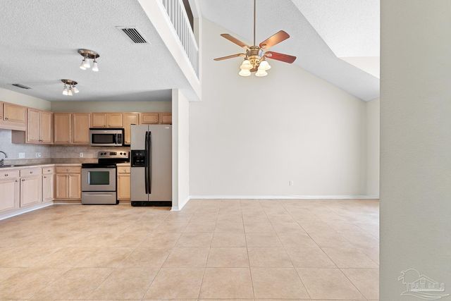 1310 Redwood Ln, Gulf Breeze, FL 32563