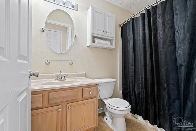 1310 Redwood Ln, Gulf Breeze, FL 32563