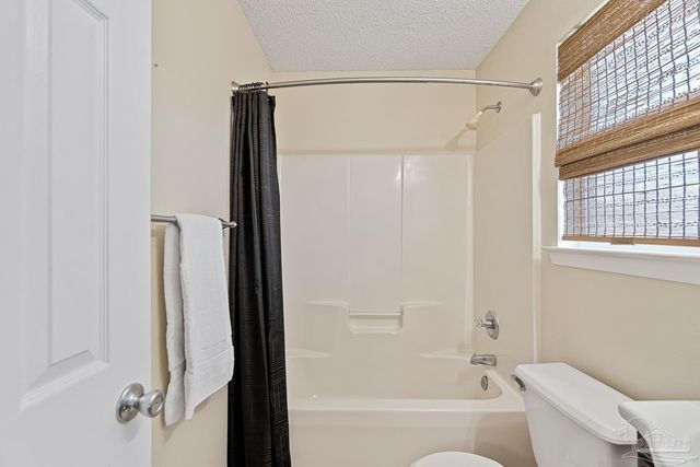 1310 Redwood Ln, Gulf Breeze, FL 32563