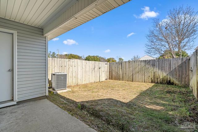 1310 Redwood Ln, Gulf Breeze, FL 32563