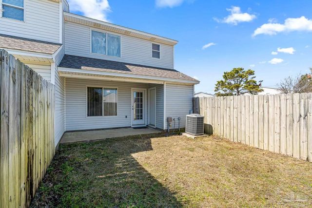 1310 Redwood Ln, Gulf Breeze, FL 32563