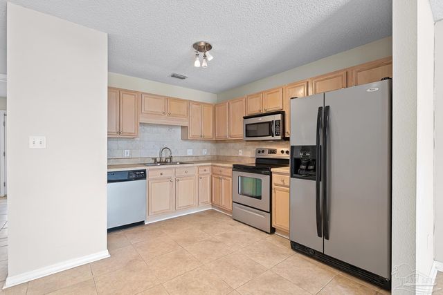 1310 Redwood Ln, Gulf Breeze, FL 32563