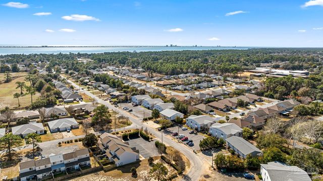 1310 Redwood Ln, Gulf Breeze, FL 32563