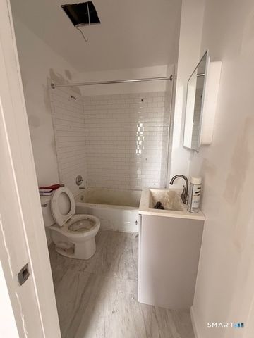 47-49 Putnam Street 1, Hartford, CT 06106