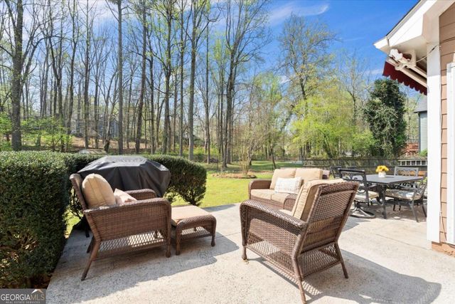 2662 Forest Way NE, Marietta, GA 30066