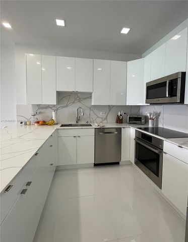 5701 Collins Ave PH08, Miami Beach, FL 33140