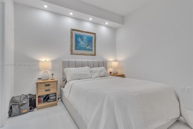 5701 Collins Ave PH08, Miami Beach, FL 33140