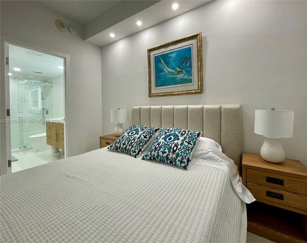 5701 Collins Ave PH08, Miami Beach, FL 33140