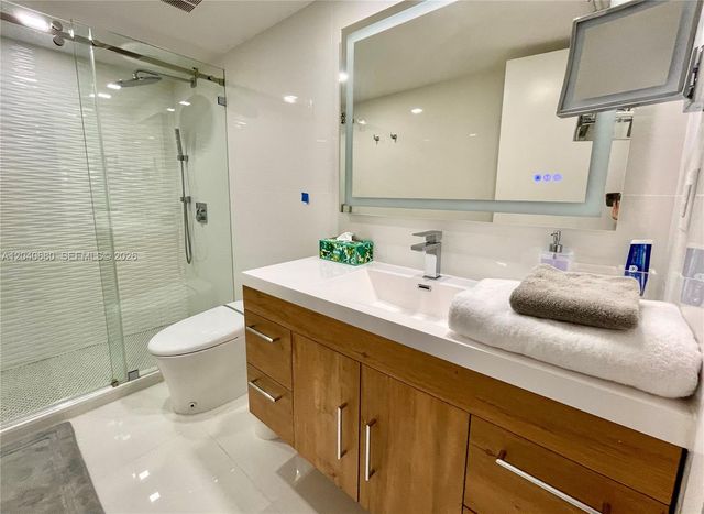 5701 Collins Ave PH08, Miami Beach, FL 33140