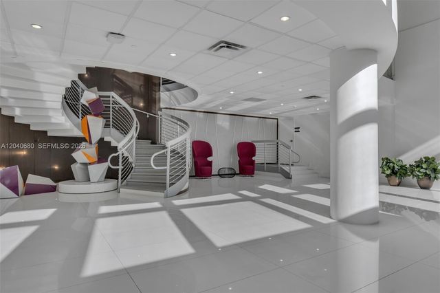 5701 Collins Ave PH08, Miami Beach, FL 33140