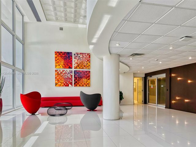 5701 Collins Ave PH08, Miami Beach, FL 33140