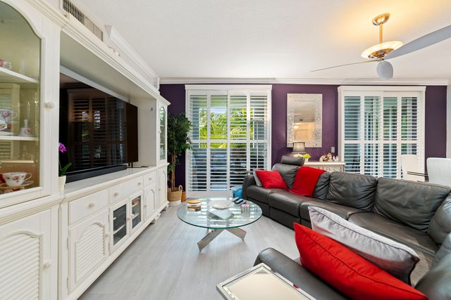 1660 Renaissance Commons Boulevard 2301, Boynton Beach, FL 33426