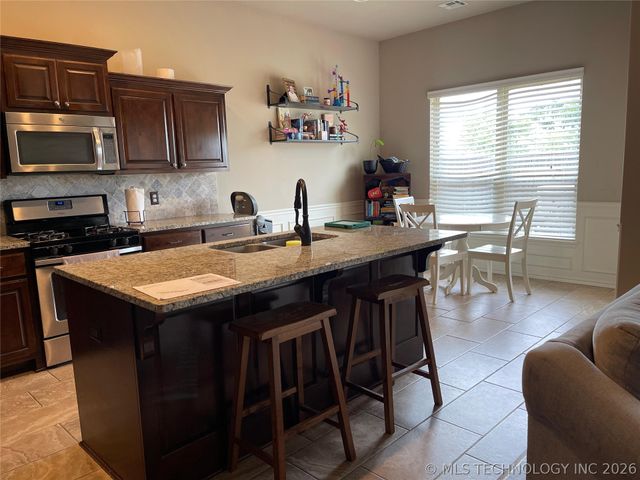 20617 E 31st Place, Broken Arrow, OK 74014
