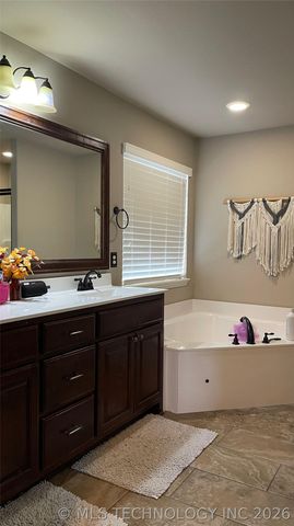 20617 E 31st Place, Broken Arrow, OK 74014