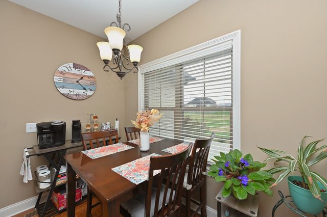 727A N Russell St, Portland, TN 37148