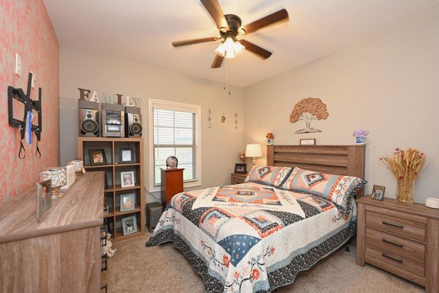 727A N Russell St, Portland, TN 37148