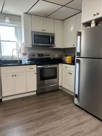 61 Lincoln Ave 2, Saugus, MA 01906