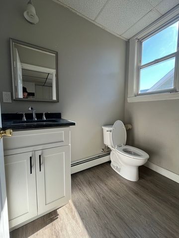 61 Lincoln Ave 2, Saugus, MA 01906