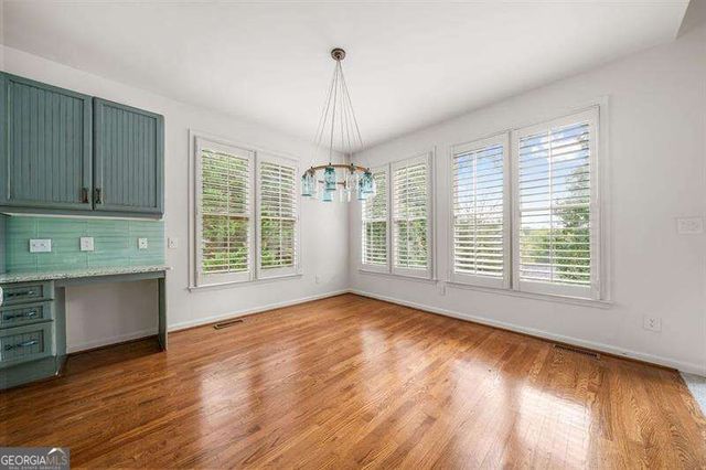 2409 Vinings Oaks Court SE, Smyrna, GA 30082