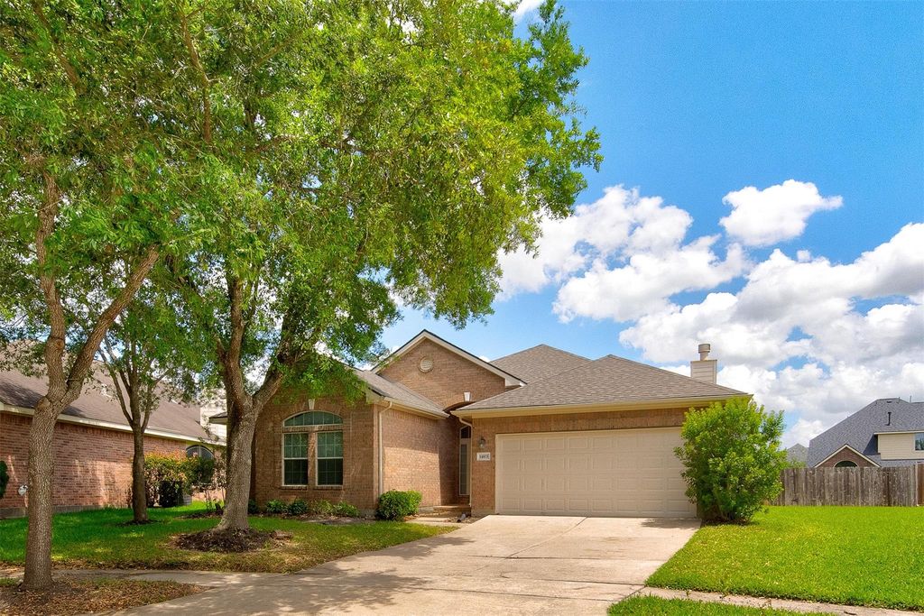 14103 Spring Knoll Lane, Rosharon, TX 77583