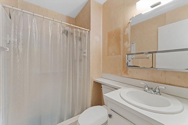19612 Montana Lane, Boca Raton, FL 33434