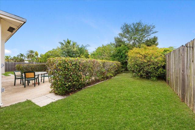 19612 Montana Lane, Boca Raton, FL 33434